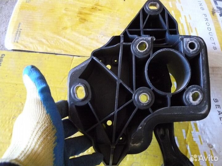 Педаль тормоза VW Polo SED Rus