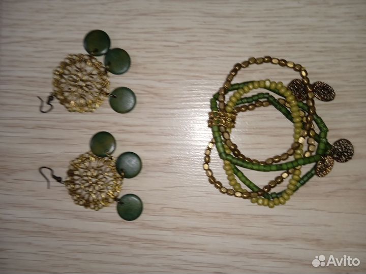 Брендовая бижутерия.Серьги,браслеты,пояс-кальчуга