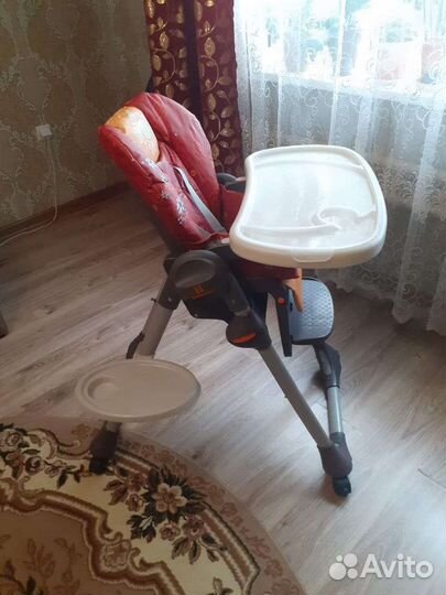 Детский стульчик для кормления