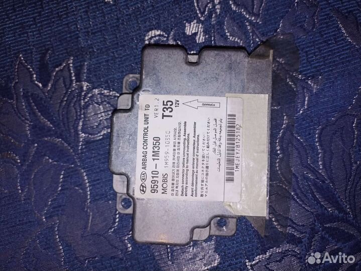 Блок управления AIR BAG KIA Cerato 2 95910-1m350