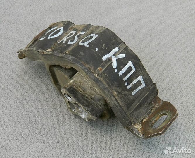 Подушка кпп Opel Corsa B 1.4