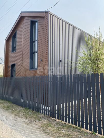 Дом 136 м² на участке 4 сот.