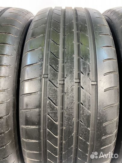 Goodyear EfficientGrip 235/45 R19 99W