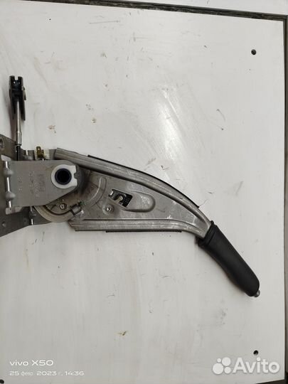 Рычаг стояночного тормоза land rover freelander 2