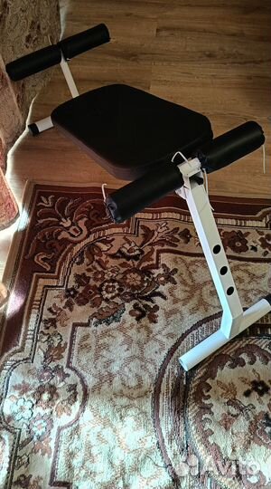 Тренажер для гиперэкстензии