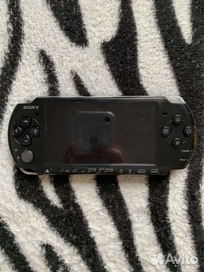 Sony PSP 3008 прошитая (16 GB)