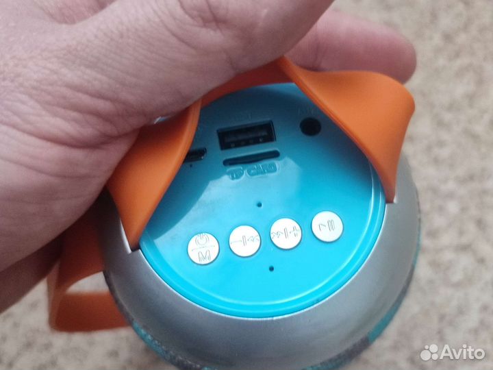 Портативная колонка