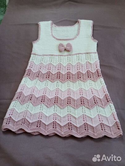 Платье вязаное на девочку 2-3 лет