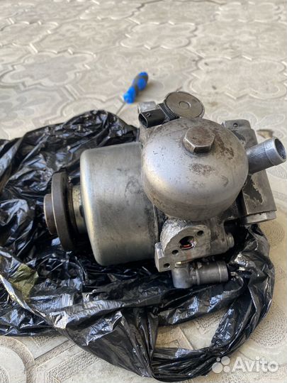 Насос Гур двухконтурный на мерседес CL,w221