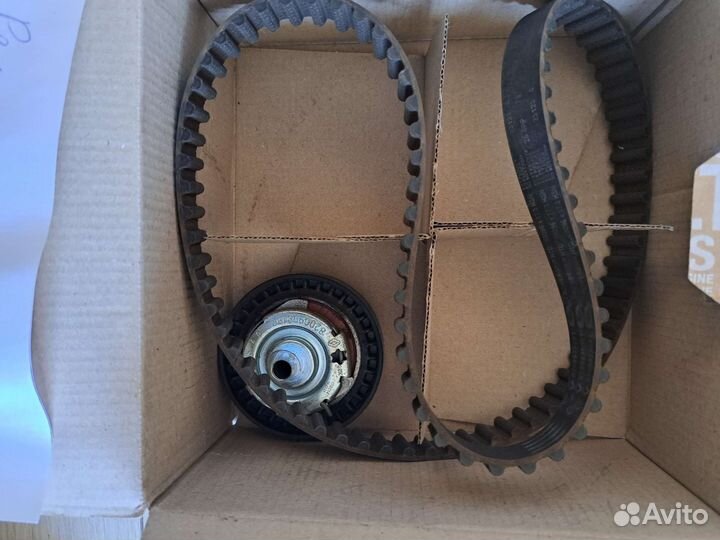 Ремни грм и помпы и генератора