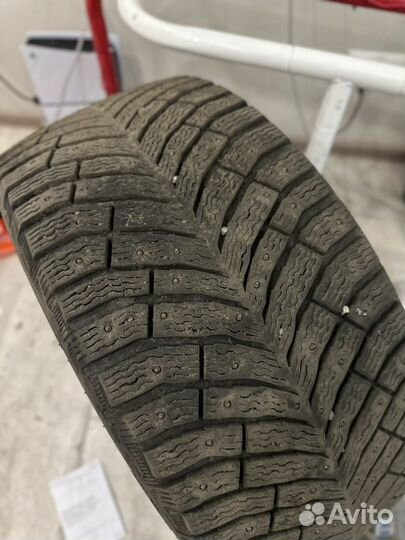 Michelin X-Ice North 4 255/35 R19