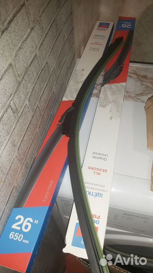 Щетки стеклоочистителя 65см. Новые