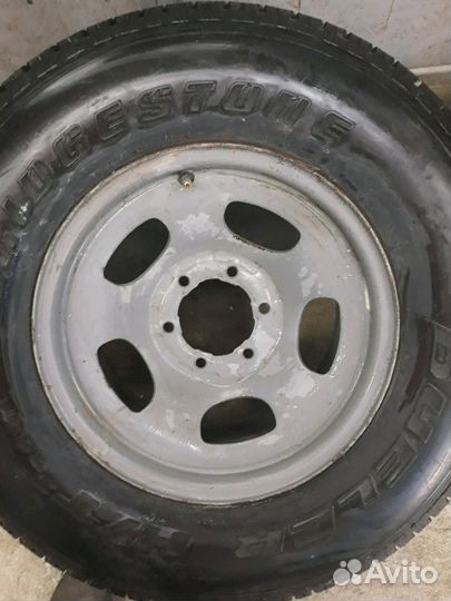 Bridgestone Dueler H/T D689 275/70 R16