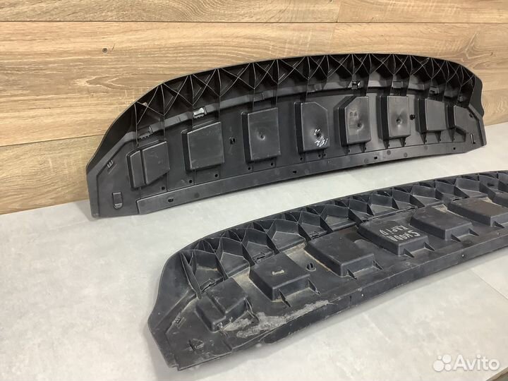 Пыльник бампера Skoda Rapid