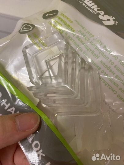 Набор заглушек для розеток и противоударные уголки