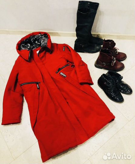 Три огромных пакета одежды 44