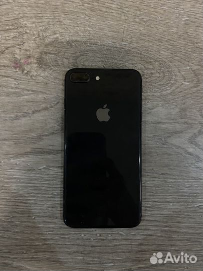 iPhone 8 Plus, 64 ГБ