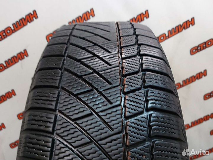 Continental ContiVikingContact 6 215/60 R17 96T