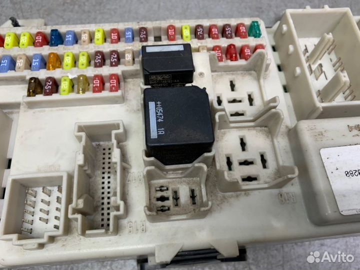 Блок предохранителей Ford Focus 2 седан 1.6 hwdb