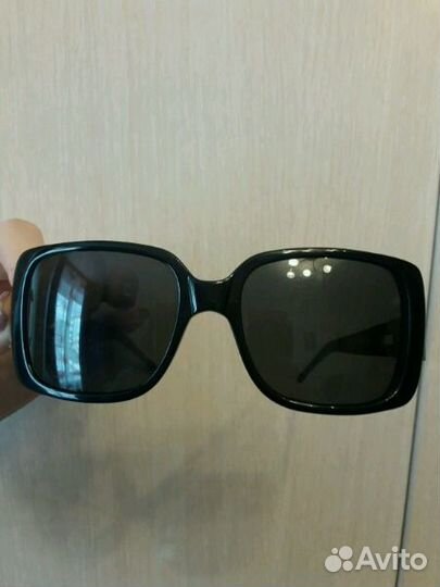 Очки солнечные дорогого бренда