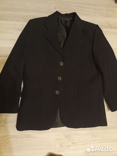 Пиджак на мальчика 7-9 лет