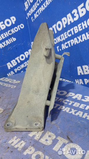 Кронштейн опоры двигателя Bmw E34 седан M50B20