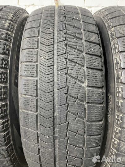 Bridgestone Blizzak VRX 215/65 R16 98Q