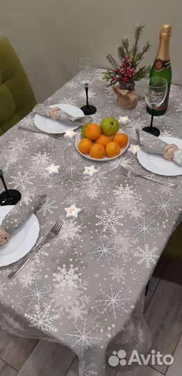 Скатерть с новогодним принтом