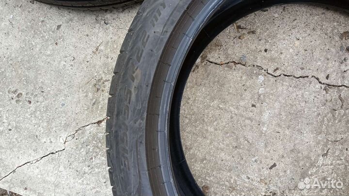Pirelli P Zero 275/40 R22 и 315/35 R22 111Y