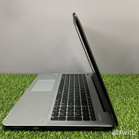 Ноутбук Asus x555ld i7 / gt 820m / 8gb / ssd
