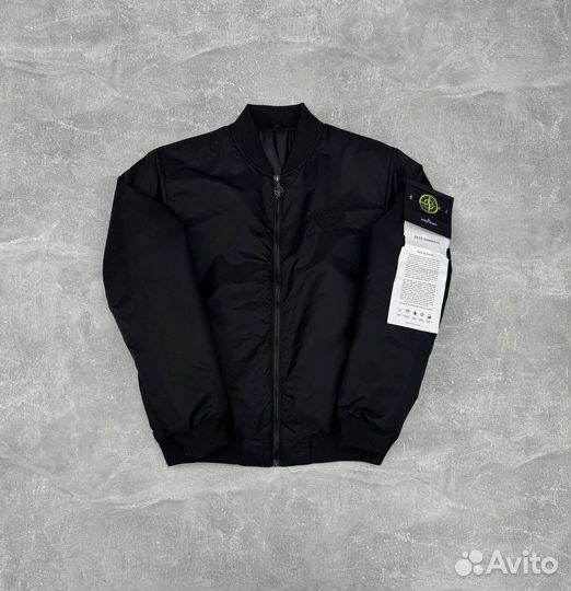 Мужской бомбер stone island