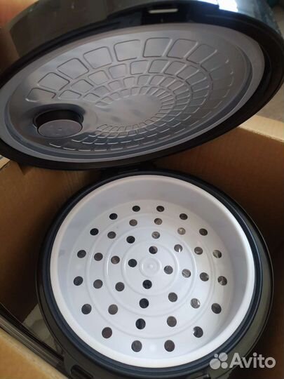 Мультиварка новая Red