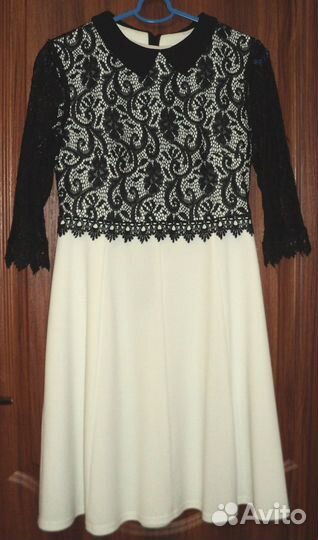 Платье нарядное 44 размер