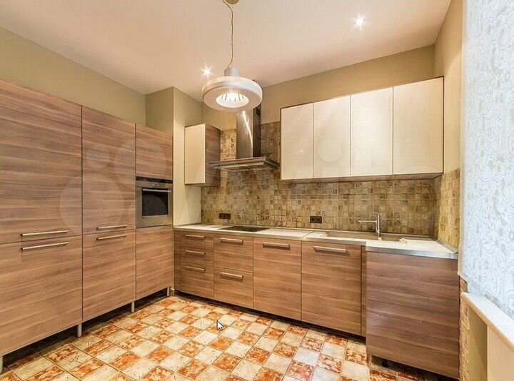 Продажа особняка 1040 м2