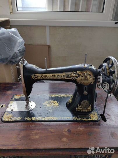 Швейная машина Singer