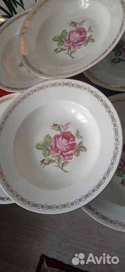 Тарелки(Чехия) -6 шт. Ваза. Чайные пары-6шт
