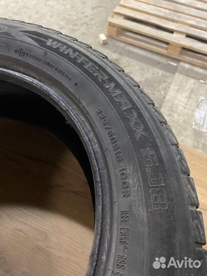 Dunlop Winter Maxx SJ8 225/60 R18 100R