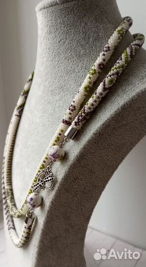 Лариат из бисера