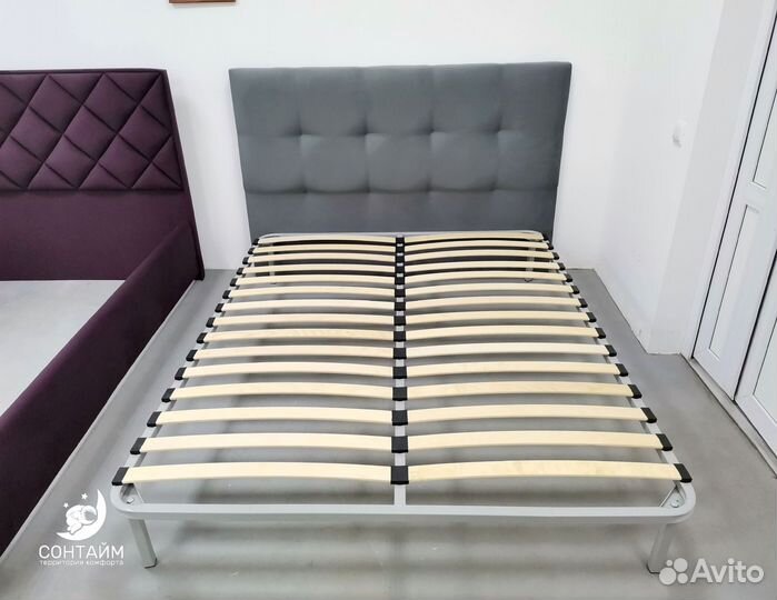 Кровать