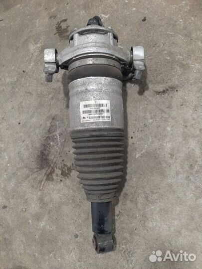Стойка амортизатора (Пневмоподвеска) задняя правая