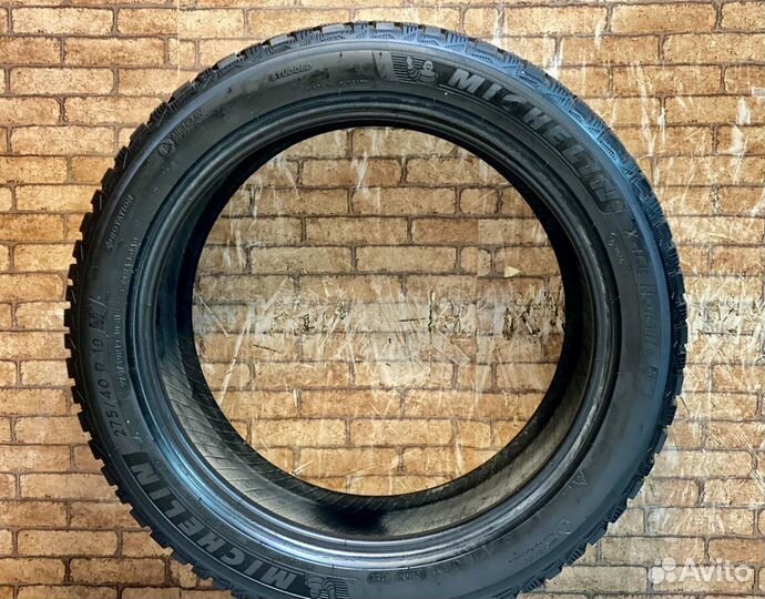 Michelin X-Ice North 4 275/40 R19