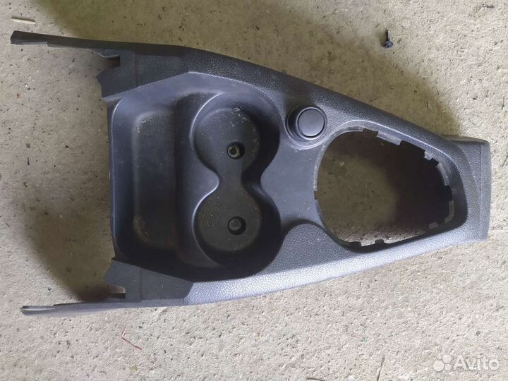 Консоль МКПП renault logan 2