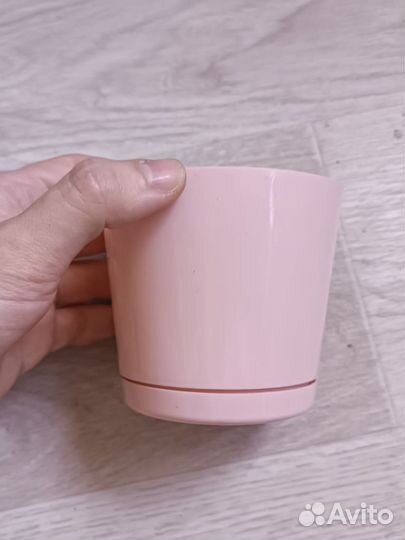 Горшок керамический, пластиковый