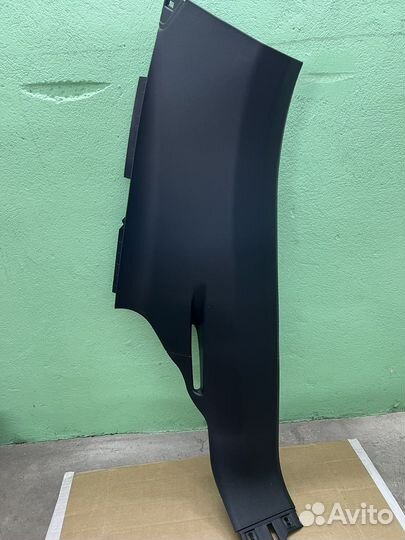 Vw Touareg cr7 накладка задней стойки