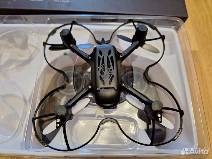 Квадрокоптер Hubsan X4 H107P Plus