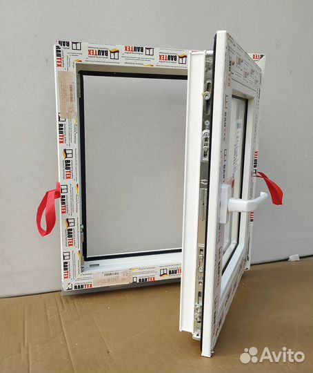 Пластиковое окно форточка: 600мм./610мм. Цена 1шт