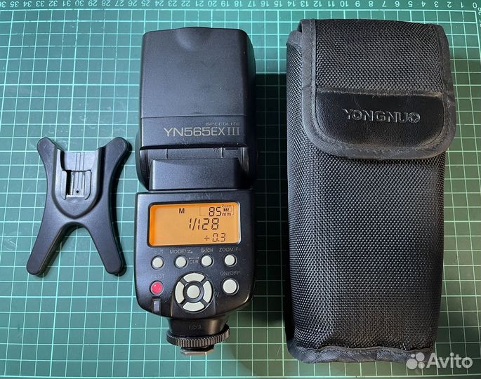 Вспышка накамерная YongNuo YN-565EX III for Nikon