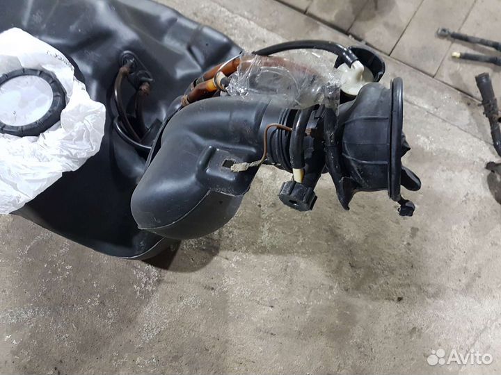 Топливный бак Volkswagen Passat B3