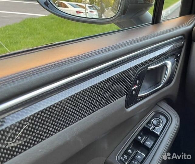 Декоративные накладки карбон Porsche Macan