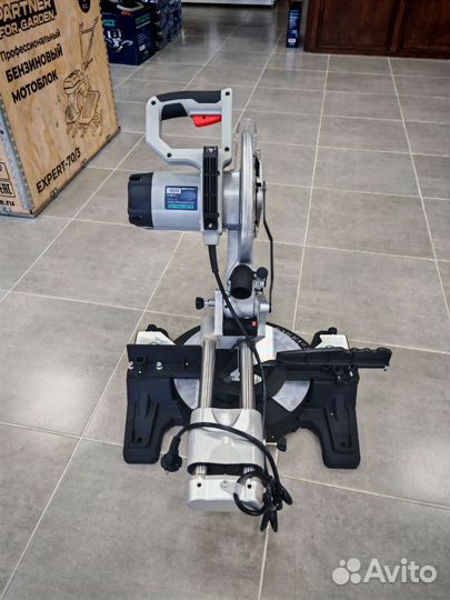 Пила торцовочная (диск 255 мм)